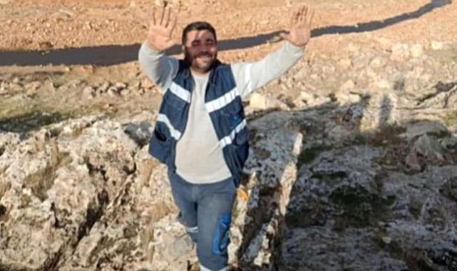Şanlıurfa'da elektrik direği işçilerin üzerine düştü!