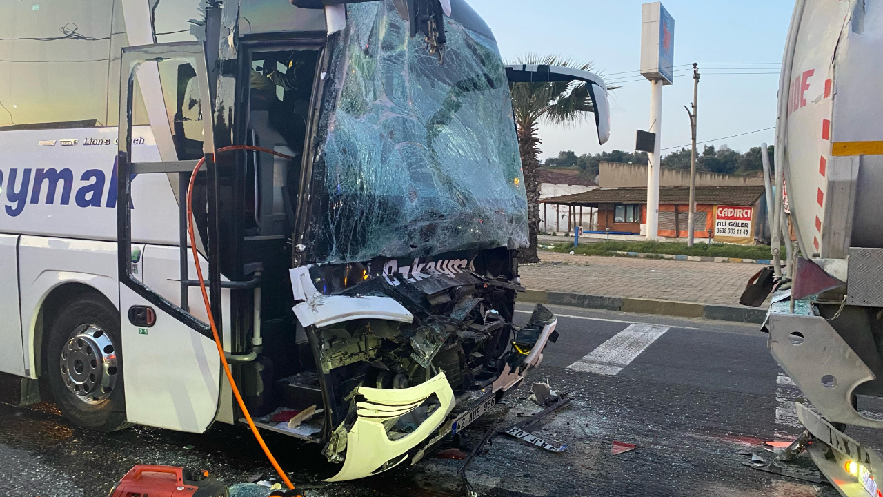 Manisa’da korkunç trafik kazası: 1 ölü, 7 yaralı