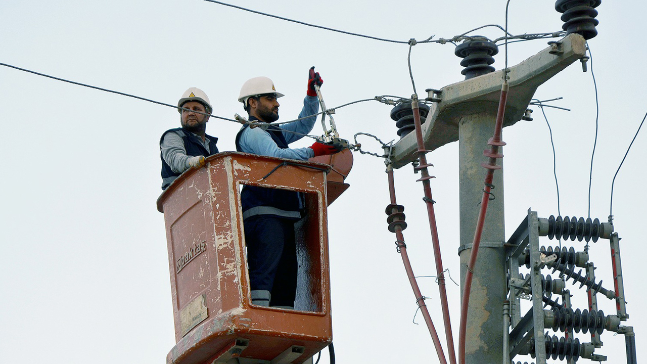 Şanlıurfa'da kaçak elektrik Türkiye'de elektrik arzını tehdit ediyor