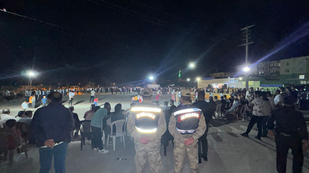 Birecik’te Jandarma, Düğünlerde Havaya Ateşe Geçit Vermiyor