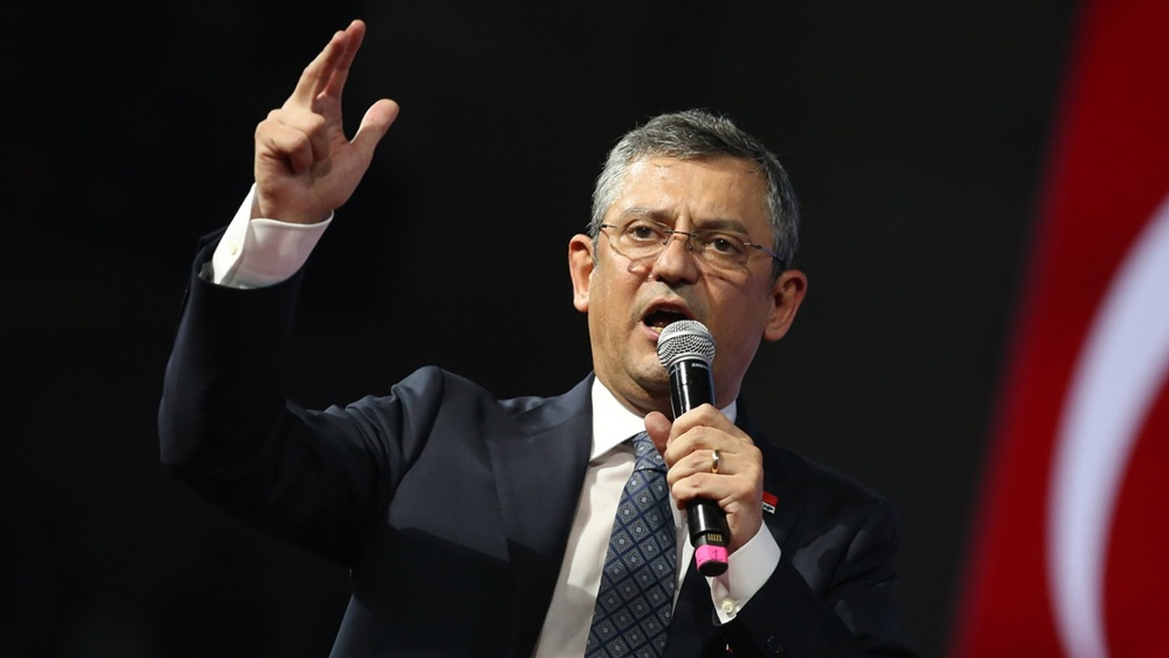CHP Saraçhane’de Toplanıyor: Özgür Özel'den açıklama