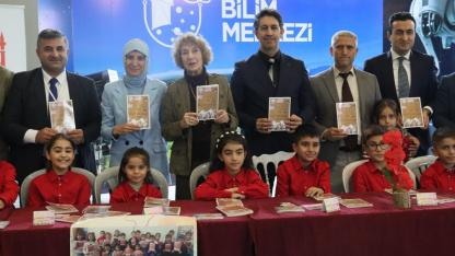 Şanlıurfa’da miniklerin kaleme aldığı "20 düş yolculuğu" kitabı okuyucuyla buluştu