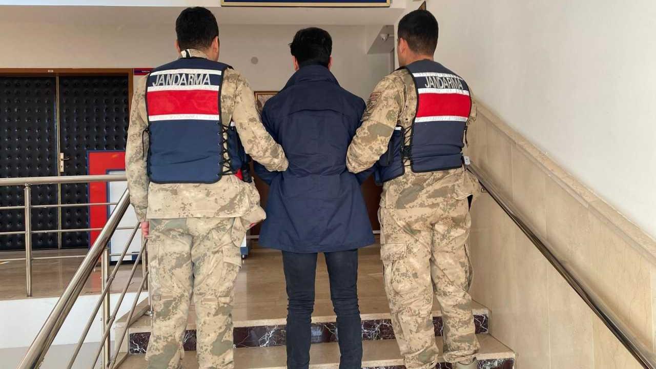 Hırsızlık suçundan aranan şahıs yakalandı