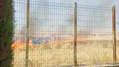 Şanlıurfa'da anız yangını okula sıçramadan söndürüldü