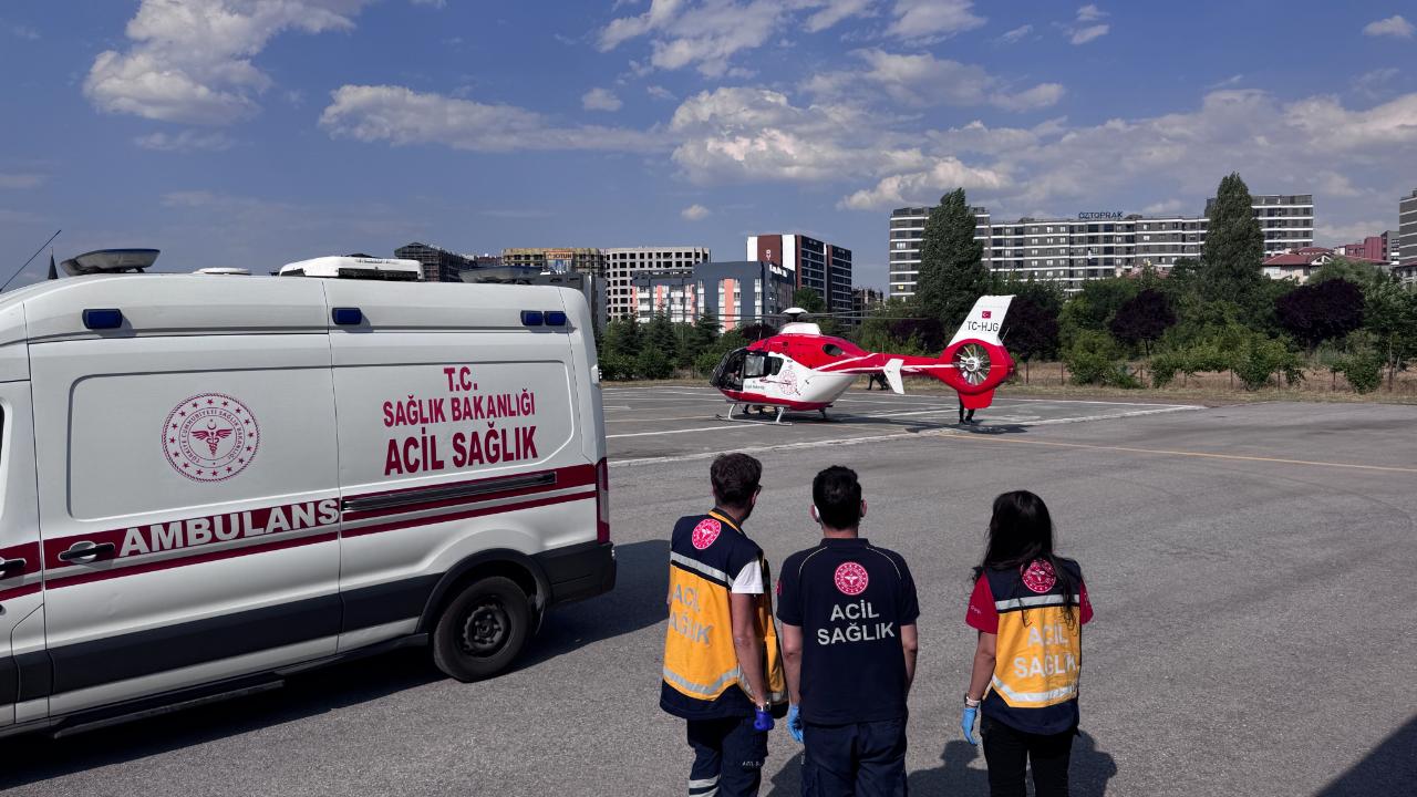Ambulans helikopter beyin kanaması geçiren hasta için havalandı