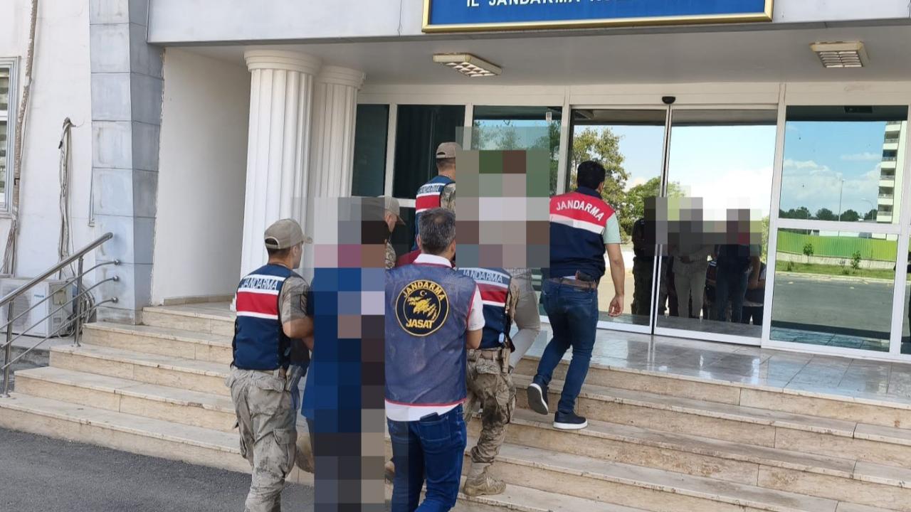 Şanlıurfa’da 32 şahsa göçmen kaçakçılığından işlem yapıldı